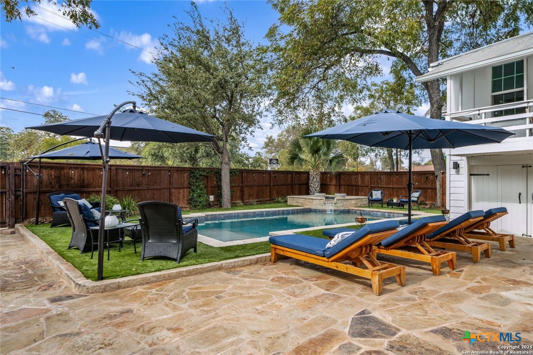 San Antonio, Texas, 78204, United States, 4 Bedrooms Bedrooms, ,4 BathroomsBathrooms,Residential,For Sale,1989633