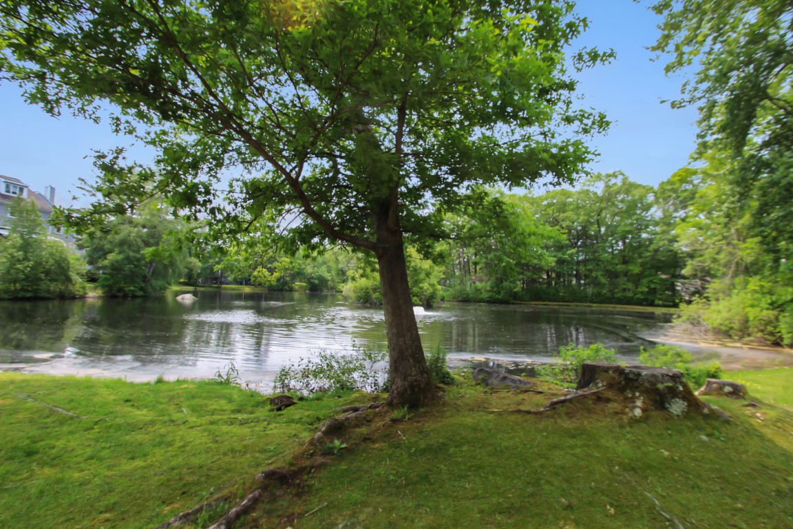 Peabody, Massachusetts, 01960, United States, 3 Bedrooms Bedrooms, ,3 BathroomsBathrooms,Residential,For Sale,1908013