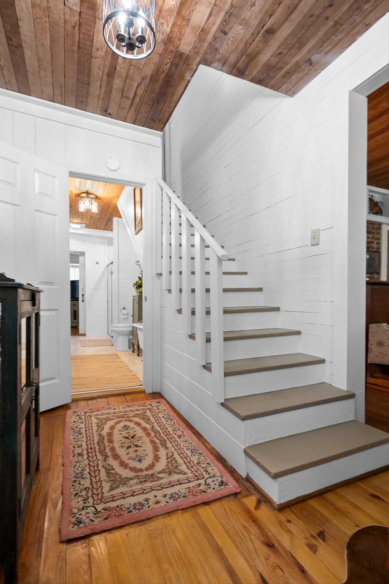 Mentone, Alabama, 35984, United States, 3 Bedrooms Bedrooms, ,2 BathroomsBathrooms,Residential,For Sale,1973723