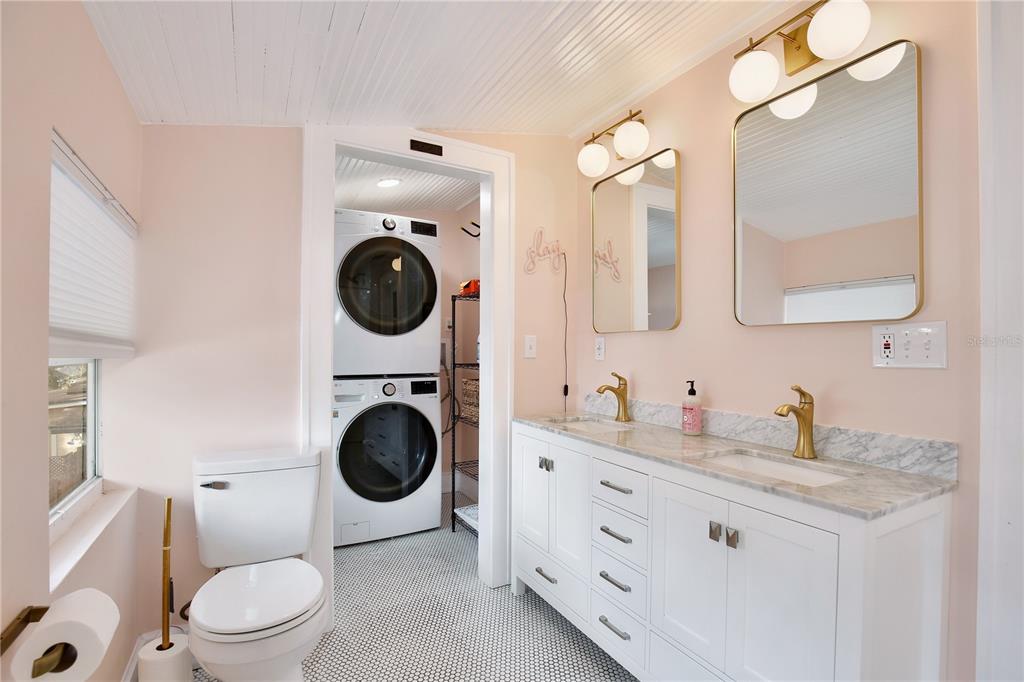 Sanford, Florida, 32771, United States, 3 Bedrooms Bedrooms, ,3 BathroomsBathrooms,Residential,For Sale,2007828