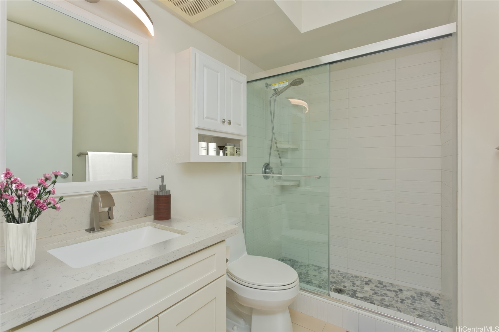 Honolulu, Hawaii, 96814, United States, 3 Bedrooms Bedrooms, ,2 BathroomsBathrooms,Residential,For Sale,1785999