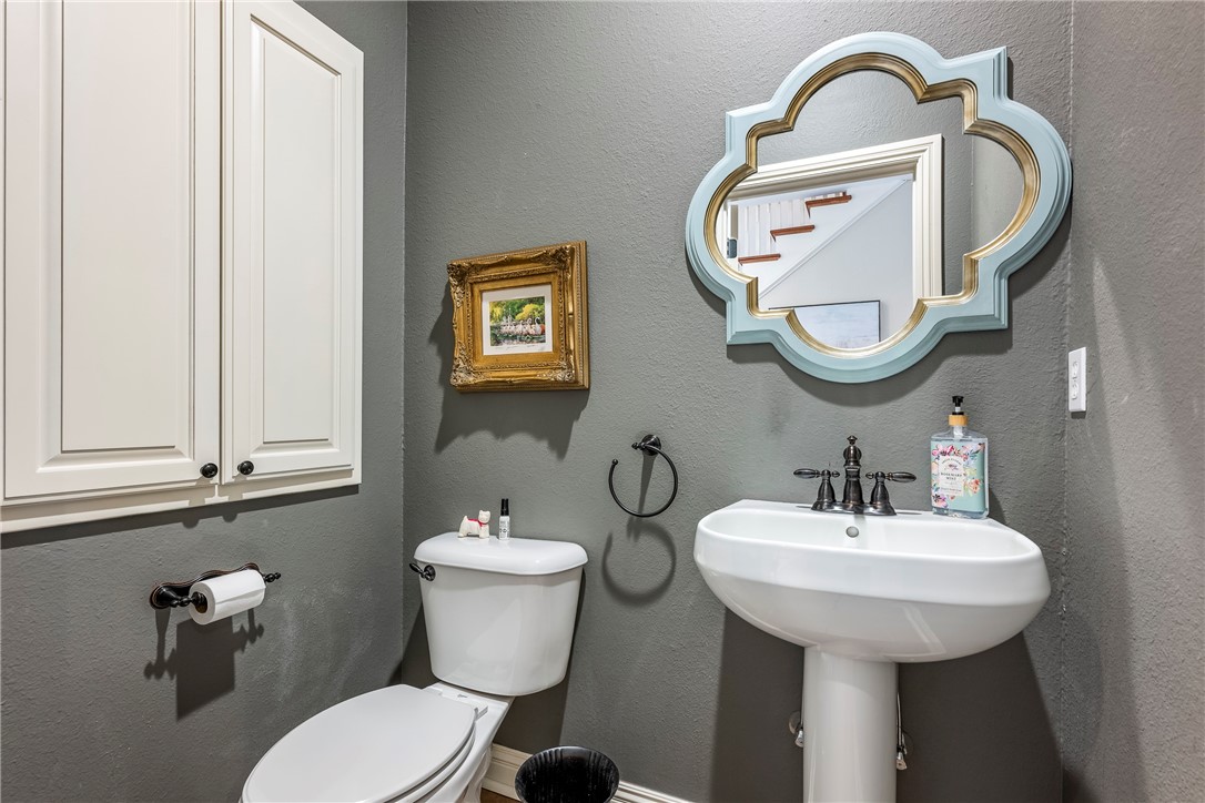 2370 E Meandering Way, Fayetteville, Arkansas, 72701, United States, 4 Bedrooms Bedrooms, ,5 BathroomsBathrooms,Residential,For Sale,2370 E Meandering Way,1618973