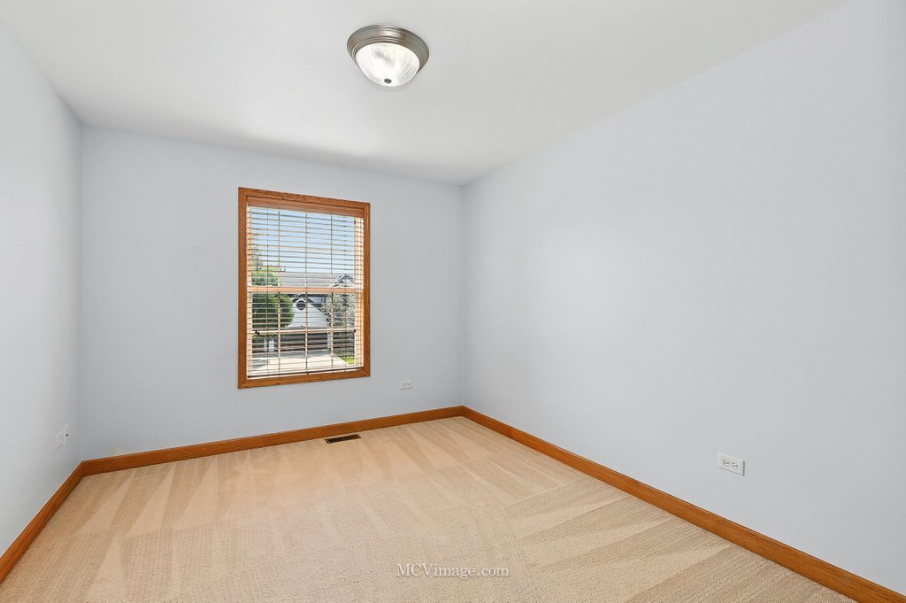 Plainfield, Illinois, 60586, United States, 5 Bedrooms Bedrooms, ,3 BathroomsBathrooms,Residential,For Sale,1927144