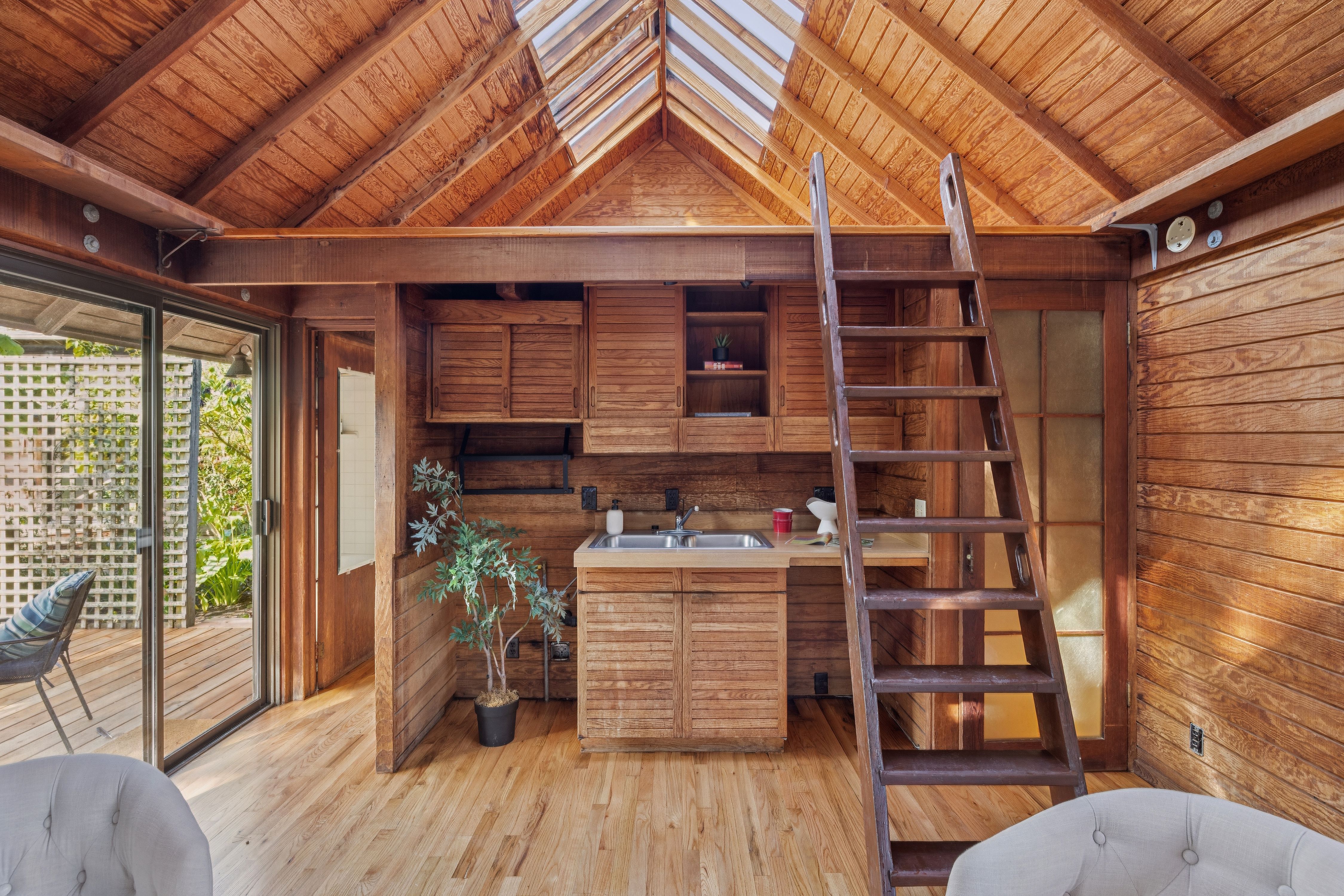  Redwood, Glass, and Companion Spaces - 物件實景