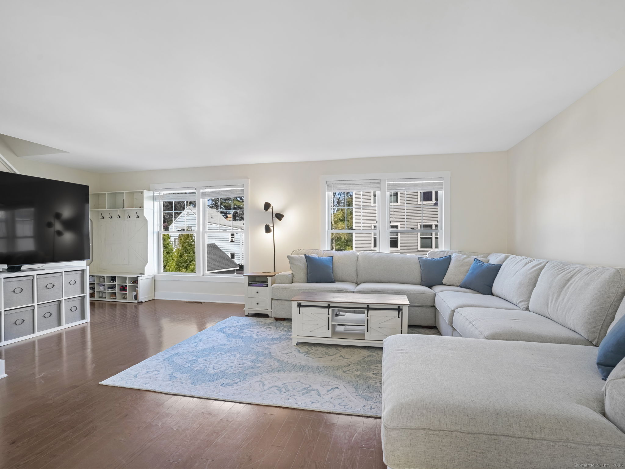 Fairfield, Connecticut, 06825, United States, 3 Bedrooms Bedrooms, ,3 BathroomsBathrooms,Residential,For Sale,1964162