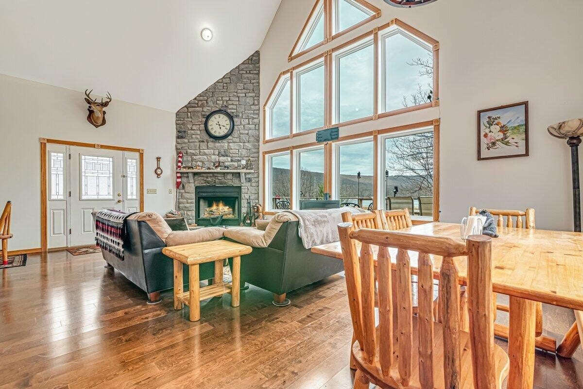 Hazleton, Pennsylvania, 18202, United States, 4 Bedrooms Bedrooms, ,3 BathroomsBathrooms,Residential,For Sale,1754491