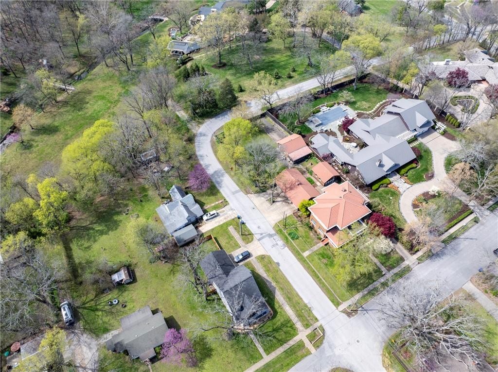 Siloam Springs, Arkansas, 72761, United States, 5 Bedrooms Bedrooms, ,3 BathroomsBathrooms,Residential,For Sale,1984286