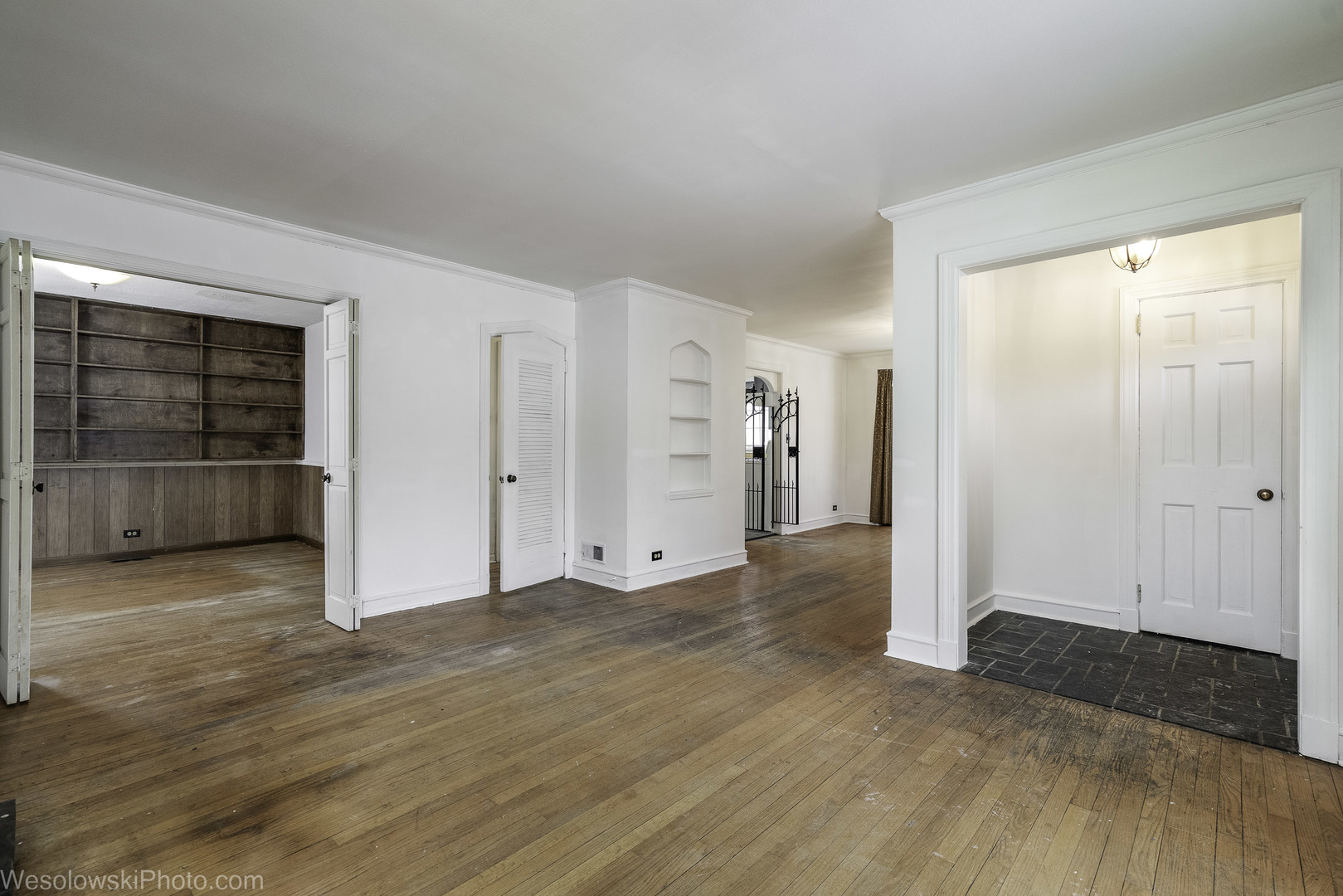 Chicago, Illinois, 60646, United States, 4 Bedrooms Bedrooms, ,2 BathroomsBathrooms,Residential,For Sale,2012084