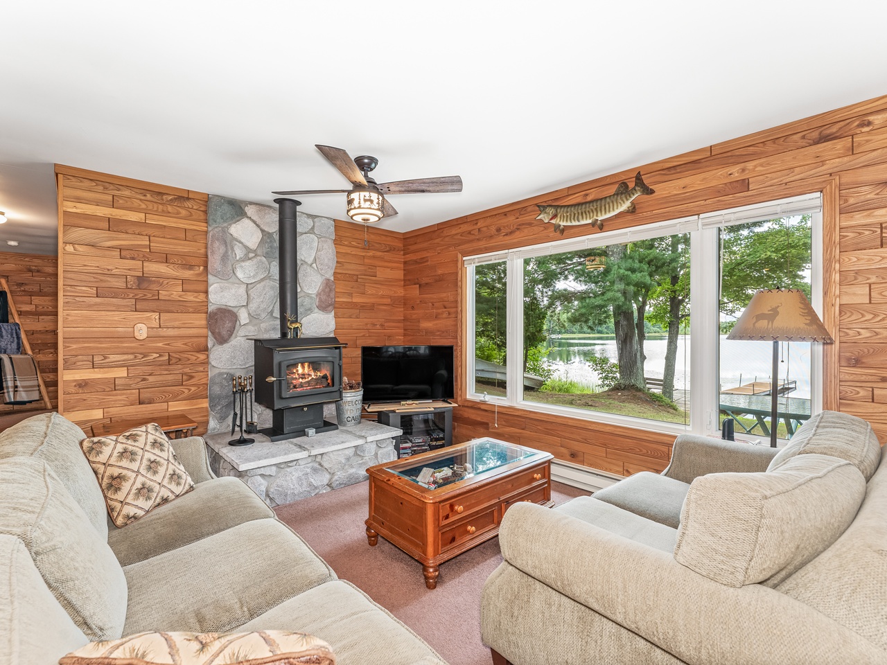 Manitowish Waters, Wisconsin, 54545, United States, 3 Bedrooms Bedrooms, ,1 BathroomBathrooms,Residential,For Sale,1943347