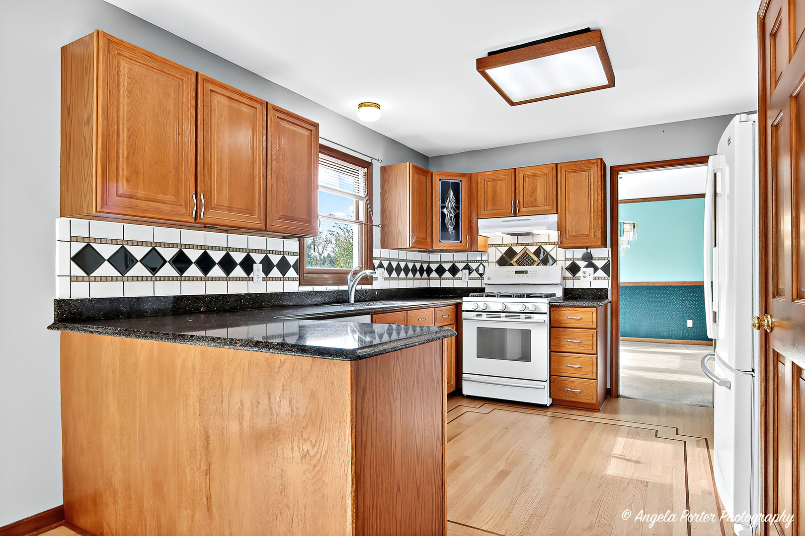 Crystal Lake, Illinois, 60012, United States, 4 Bedrooms Bedrooms, ,3 BathroomsBathrooms,Residential,For Sale,1982844