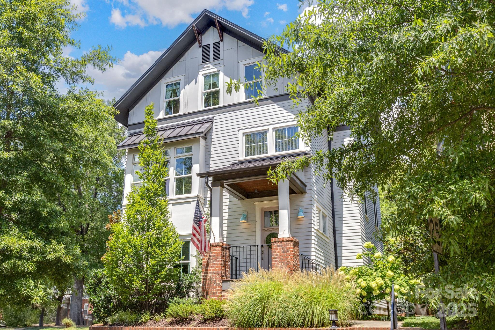 Charlotte, North Carolina, 28204, United States, 4 Bedrooms Bedrooms, ,5 BathroomsBathrooms,Residential,For Sale,1906125