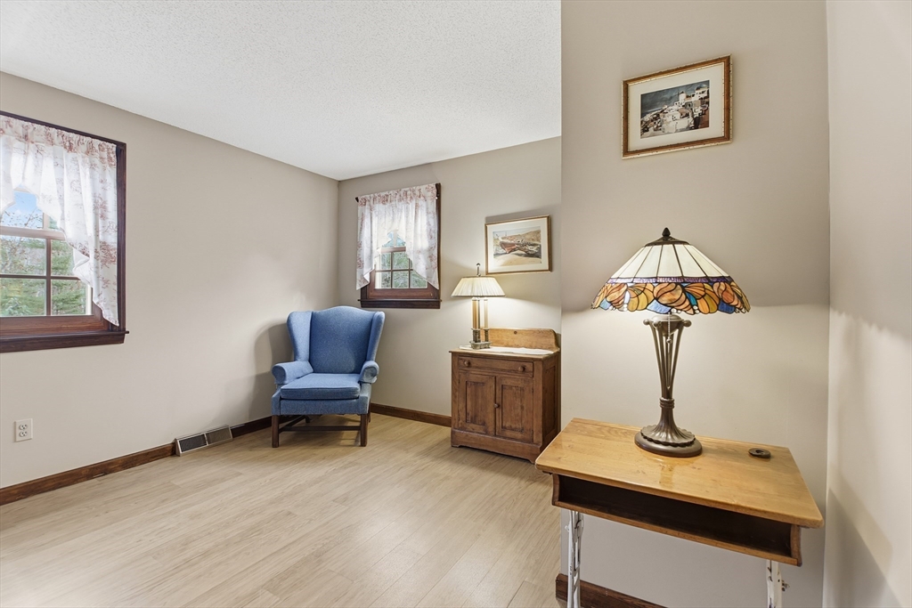 Monson, Massachusetts, 01057, United States, 5 Bedrooms Bedrooms, ,2 BathroomsBathrooms,Residential,For Sale,1988308