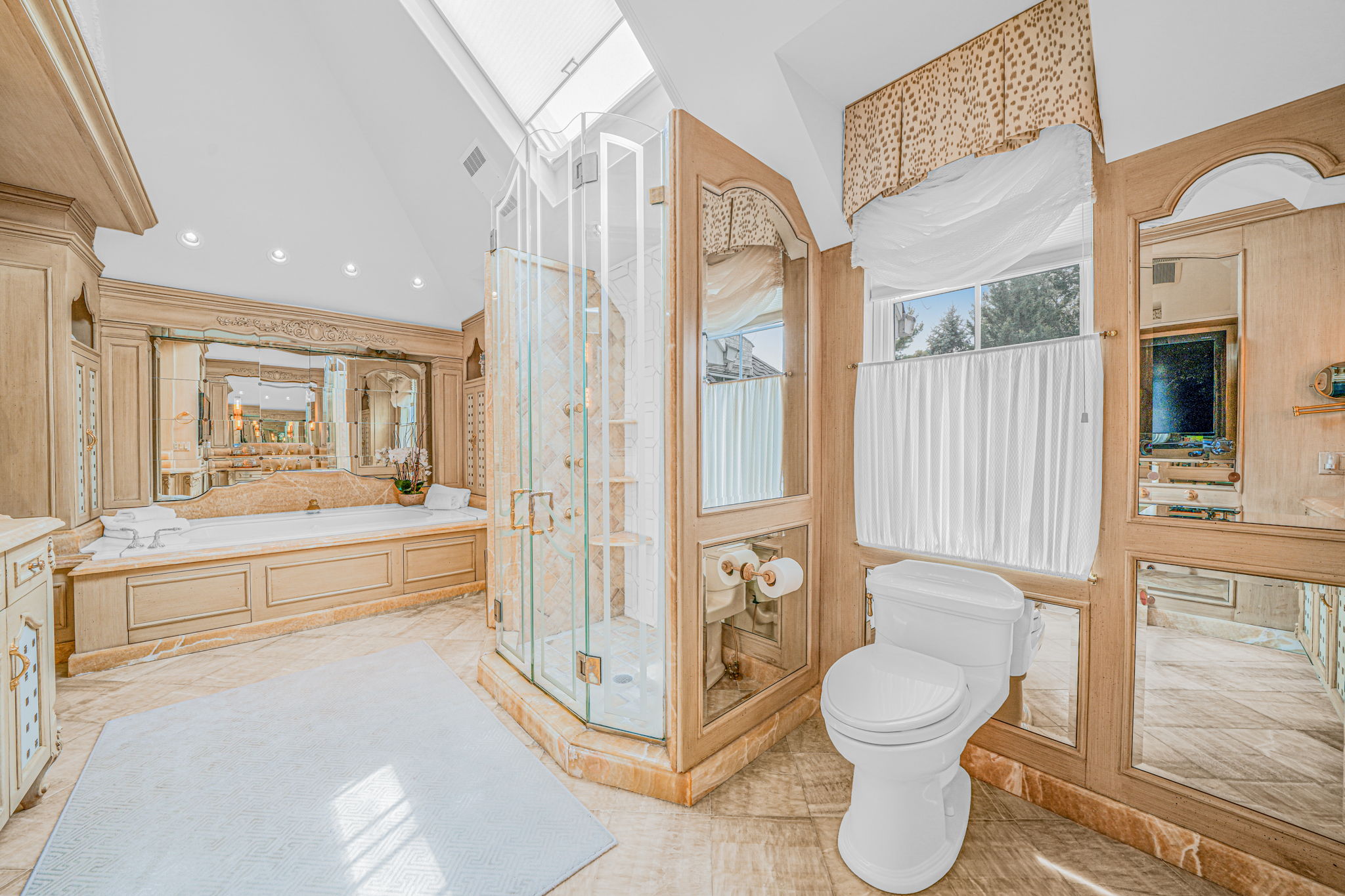 Montville, New Jersey, 07045, United States, 4 Bedrooms Bedrooms, ,5 BathroomsBathrooms,Residential,For Sale,1973706