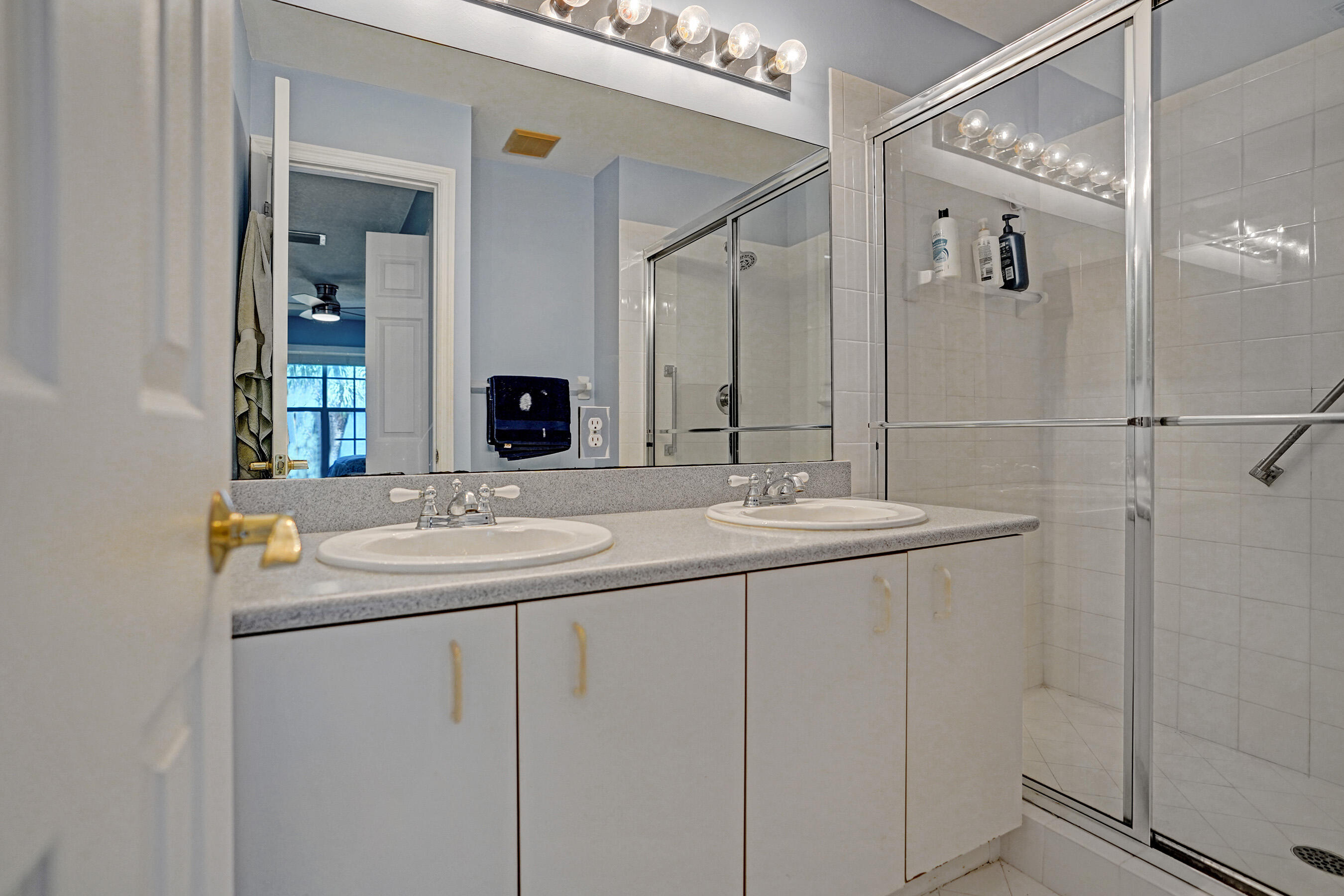 Boca Raton, Florida, 33487, United States, 3 Bedrooms Bedrooms, ,3 BathroomsBathrooms,Residential,For Sale,1986556