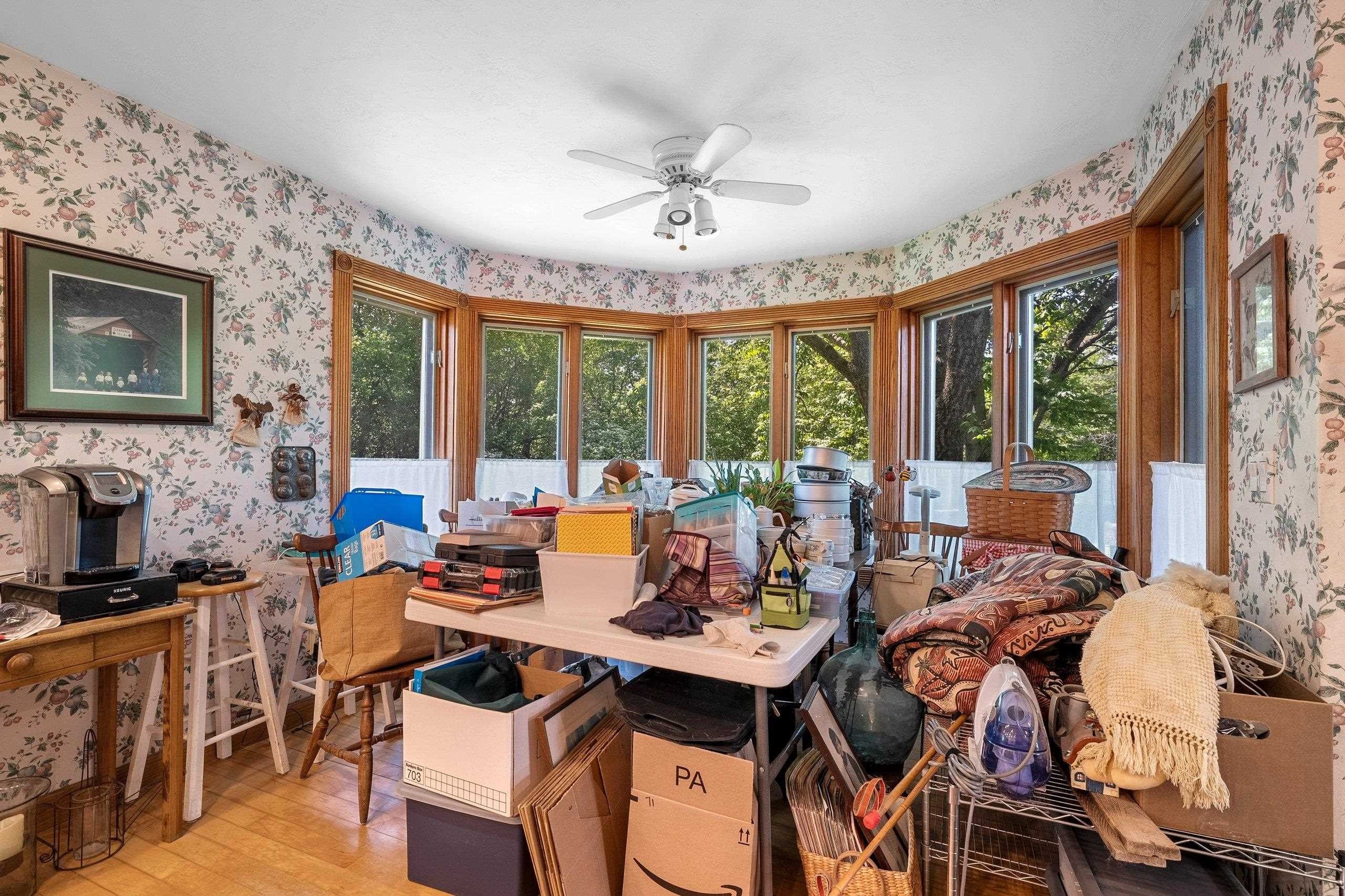DE PERE, Wisconsin, 54115-9240, United States, 4 Bedrooms Bedrooms, ,4 BathroomsBathrooms,Residential,For Sale,2048017