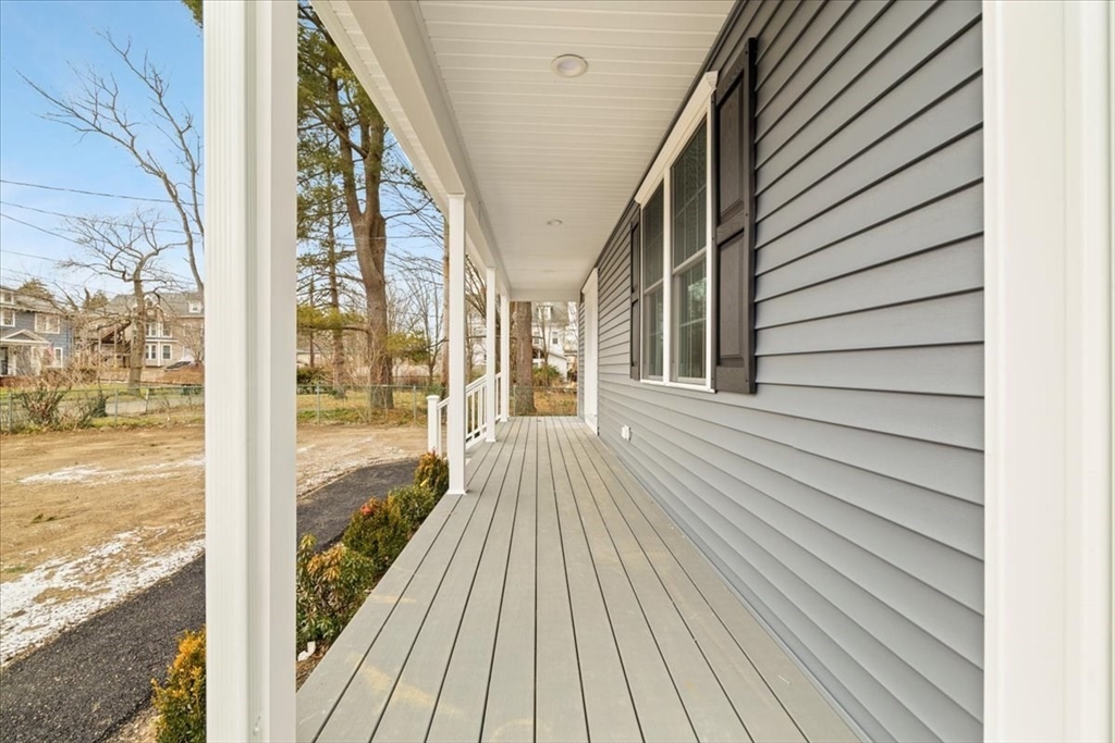 Brockton, Massachusetts, 02301, United States, 4 Bedrooms Bedrooms, ,3 BathroomsBathrooms,Residential,For Sale,1846360