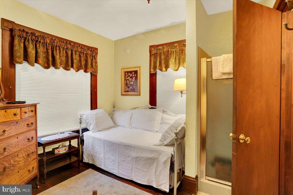 Manheim, Pennsylvania, 17545, United States, 6 Bedrooms Bedrooms, ,8 BathroomsBathrooms,Residential,For Sale,1896454