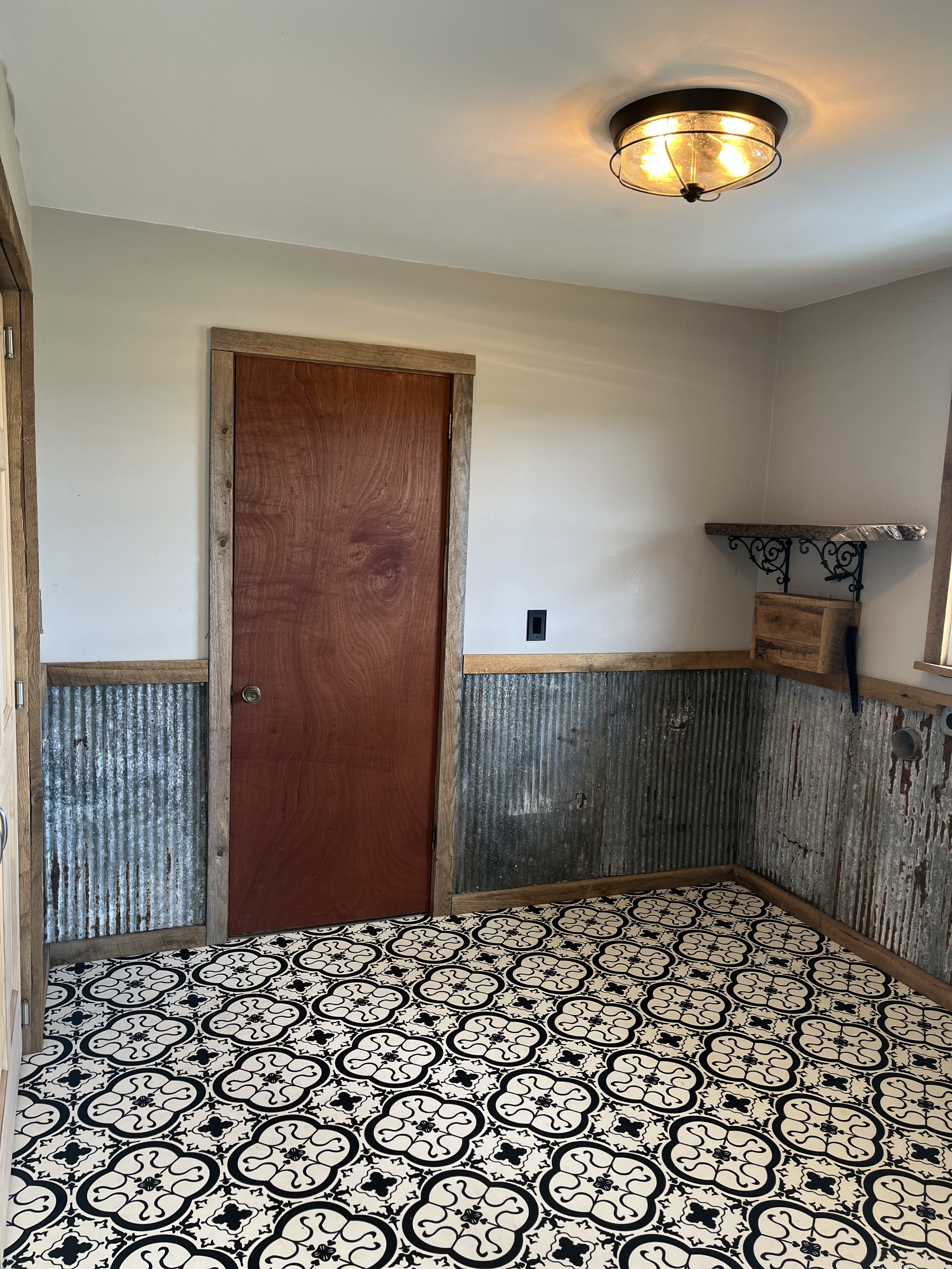 Reading, Pennsylvania, 19606, United States, 4 Bedrooms Bedrooms, ,3 BathroomsBathrooms,Residential,For Sale,1979384