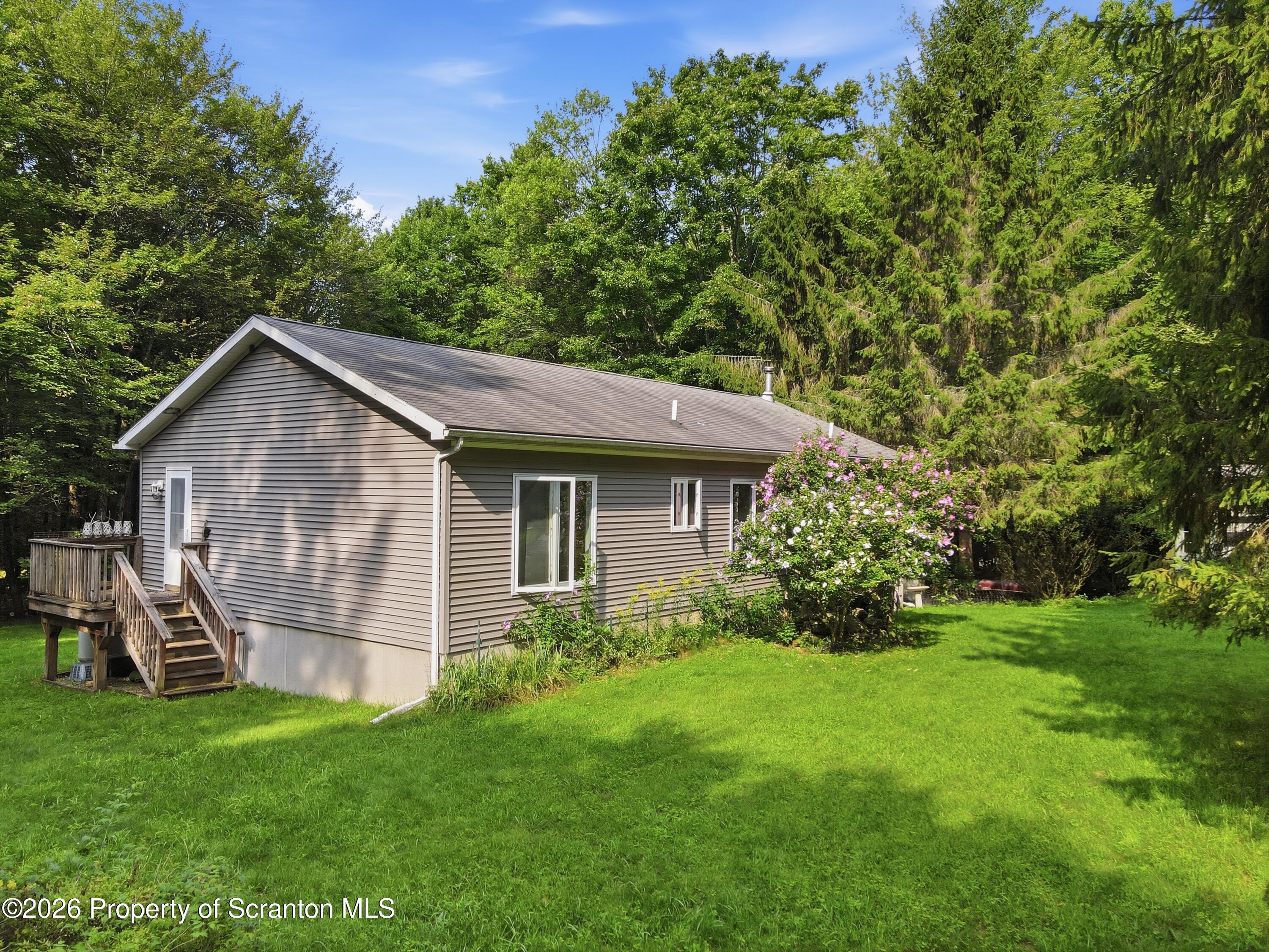 Alexander Rd, New Milford, PA 18834