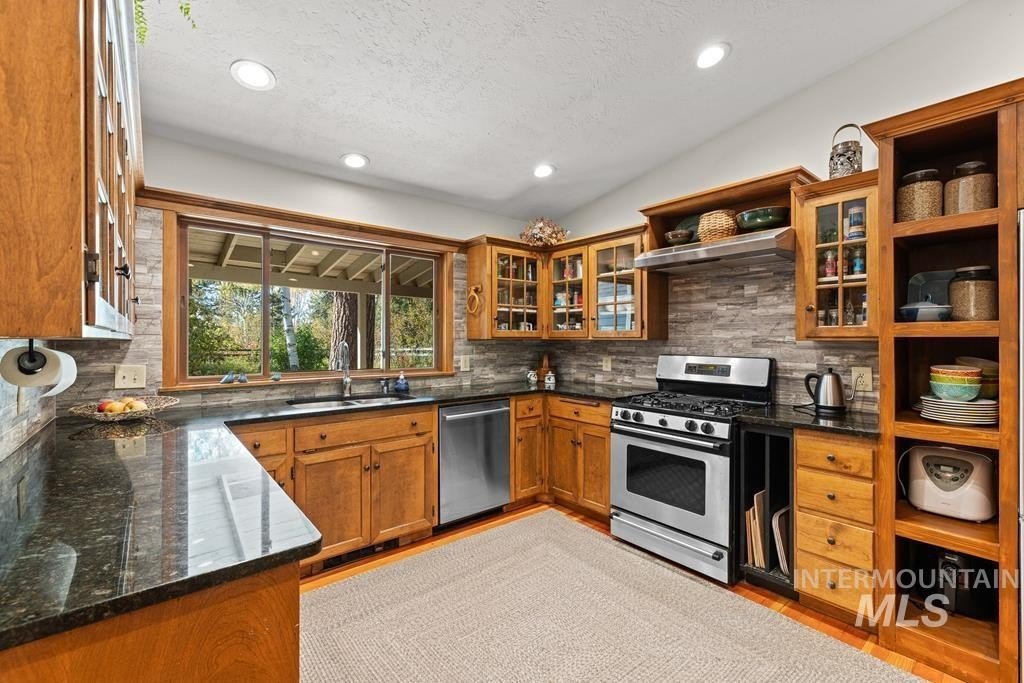 McCall, Idaho, 83638, United States, 4 Bedrooms Bedrooms, ,4 BathroomsBathrooms,Residential,For Sale,1763190