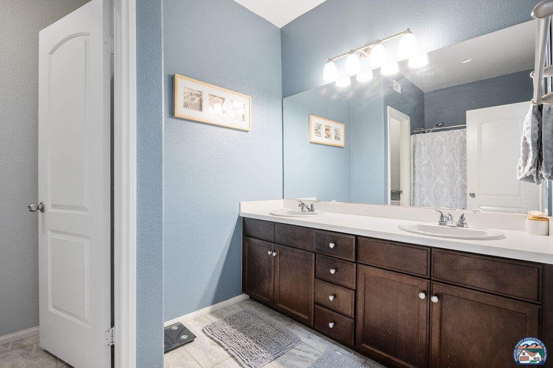 Imperial, California, 92251, United States, 4 Bedrooms Bedrooms, ,2 BathroomsBathrooms,Residential,For Sale,1969565