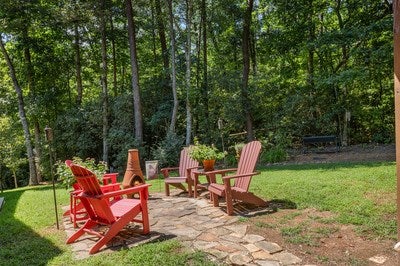 Murphy, North Carolina, 28906, United States, 3 Bedrooms Bedrooms, ,6 BathroomsBathrooms,Residential,For Sale,1933143