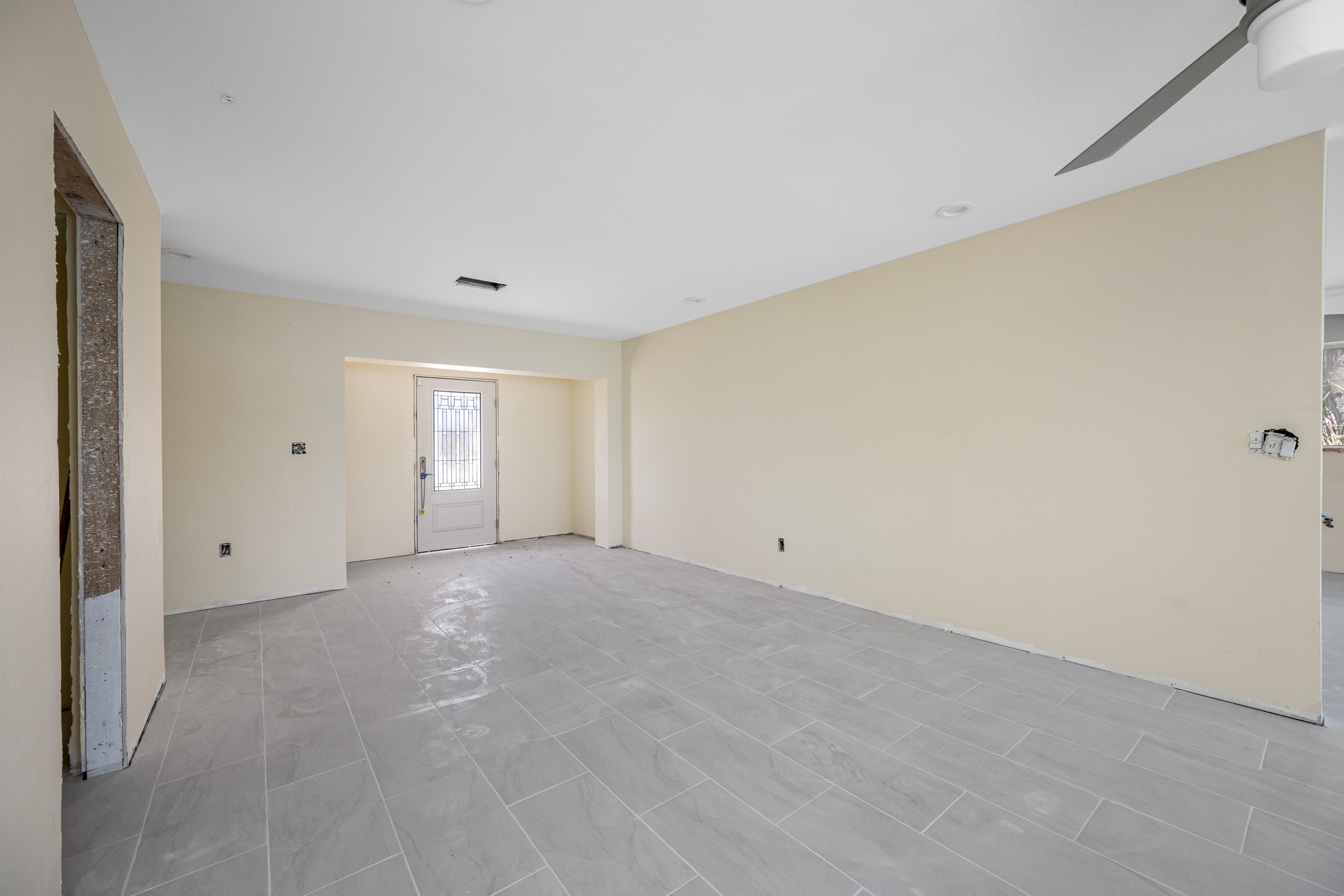 Treasure Island, Florida, 33706, United States, 3 Bedrooms Bedrooms, ,2 BathroomsBathrooms,Residential,For Sale,1904324