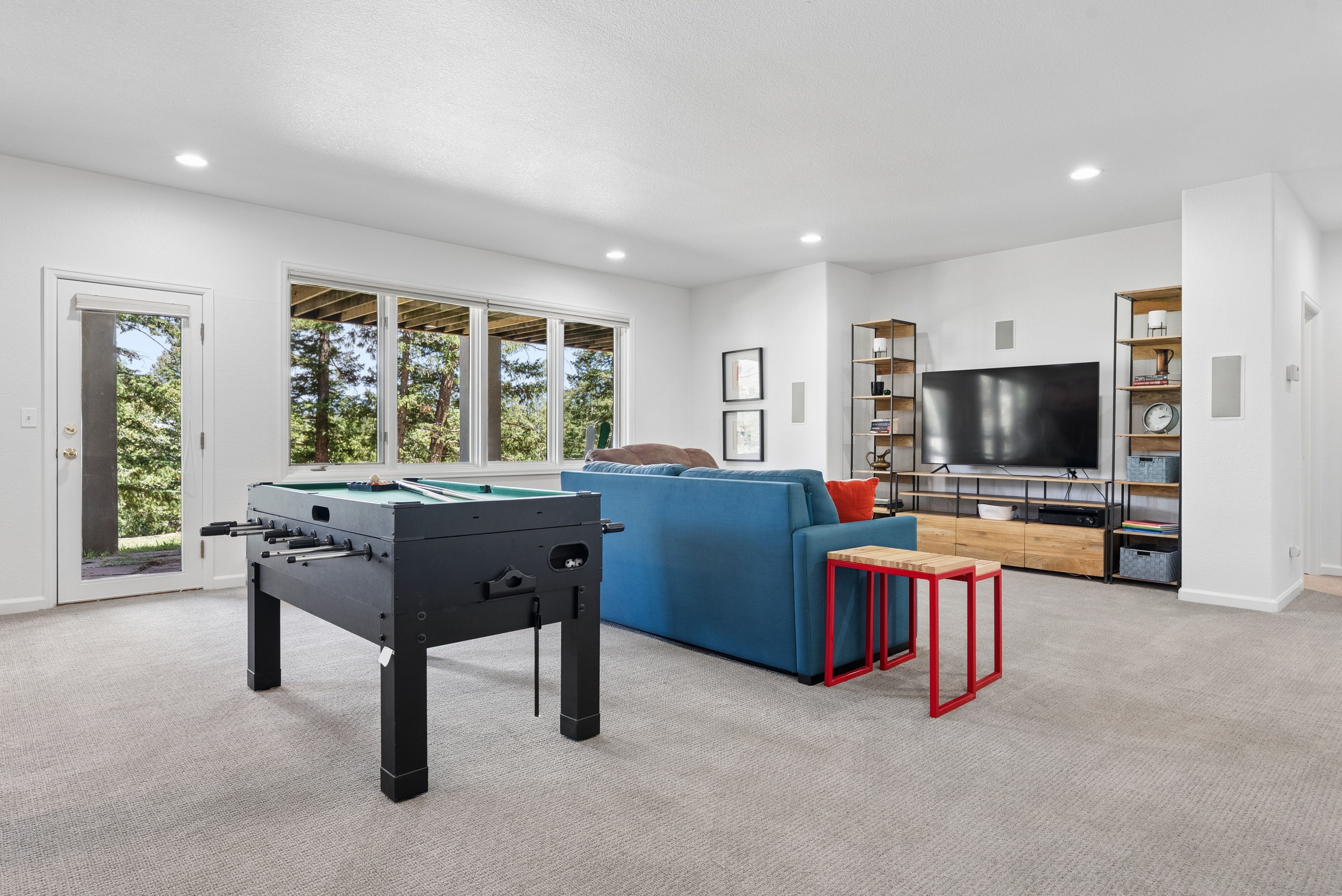  Mountain Contemporary in Highly Desirable Ridge at Hiwan - 物件實景