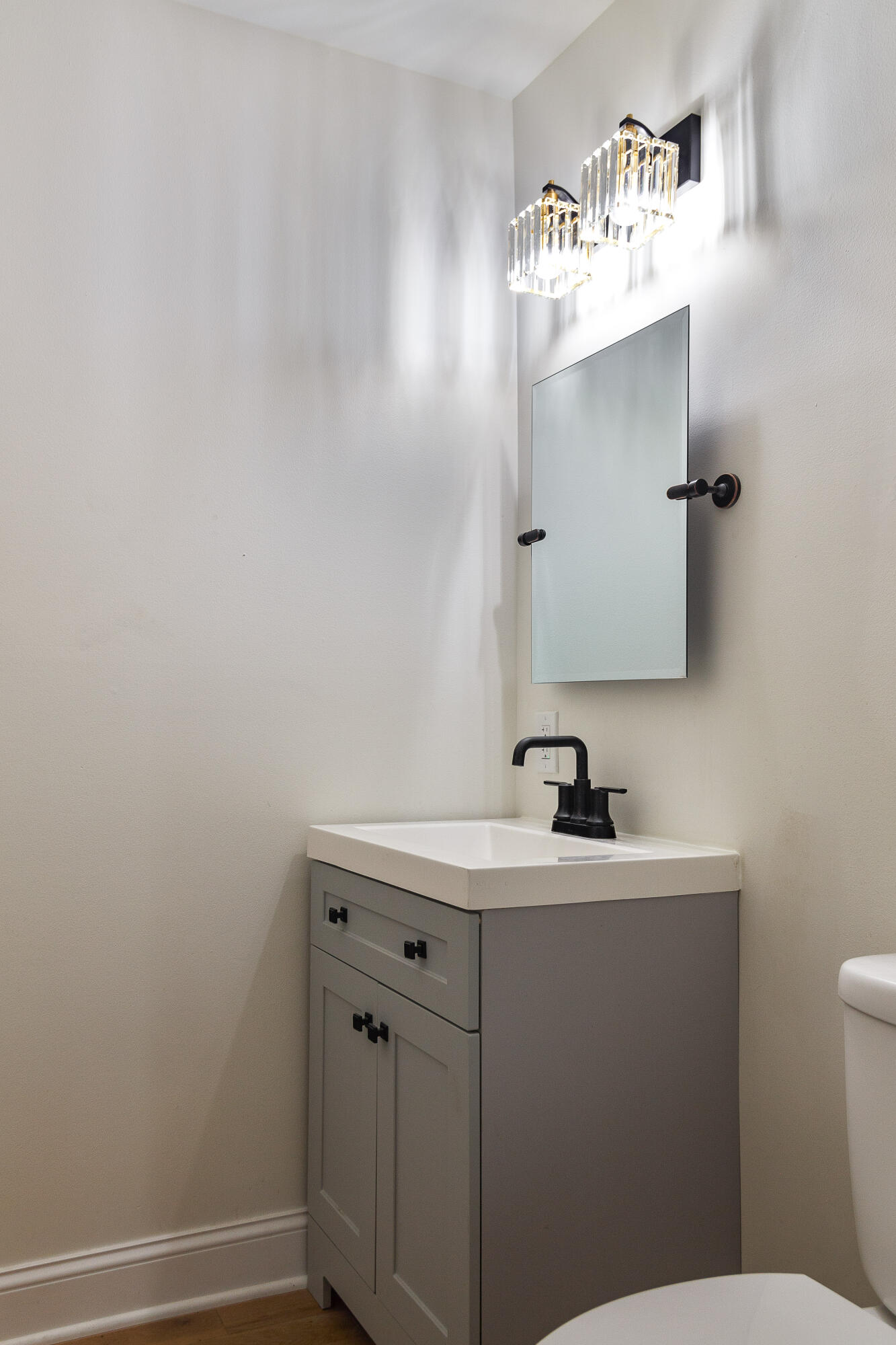 Crown Point, Indiana, 46307, United States, 5 Bedrooms Bedrooms, ,3 BathroomsBathrooms,Residential,For Sale,1946905