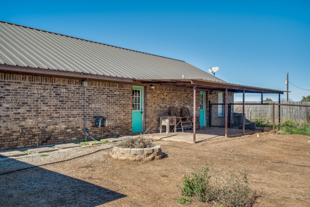 Boyd, Texas, 76023, United States, 3 Bedrooms Bedrooms, ,2 BathroomsBathrooms,Residential,For Sale,1999826