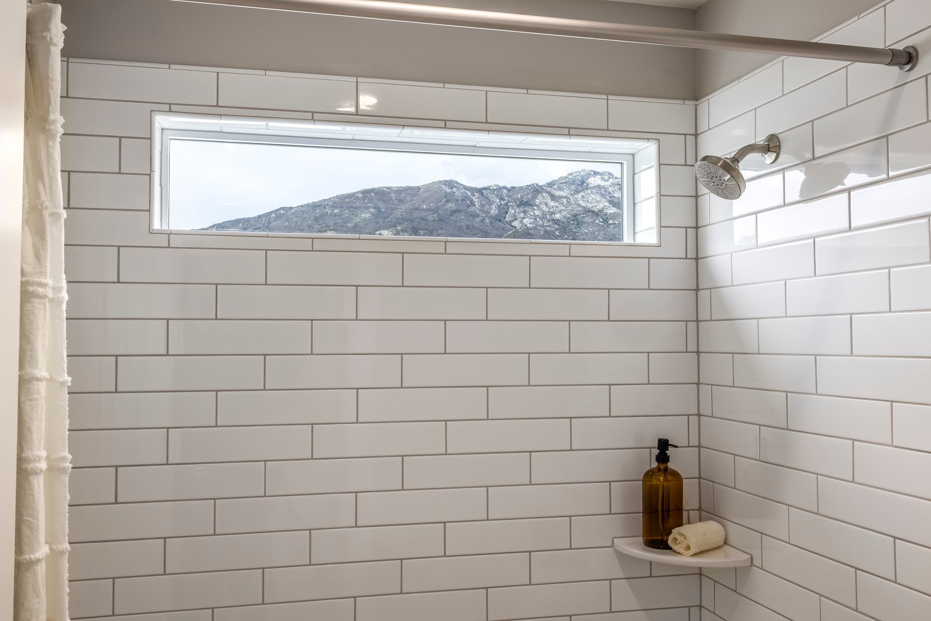  Practically Brand New Home in Highland, with Stunning Mountain Views - 物件實景