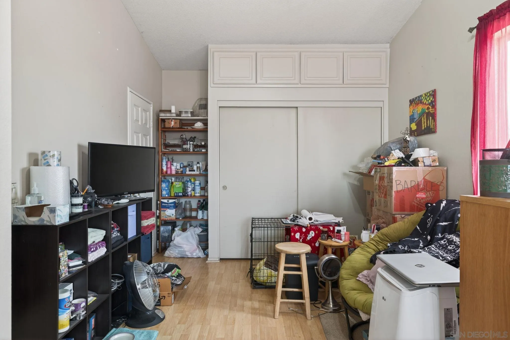 Camarillo, California, 93010, United States, 5 Bedrooms Bedrooms, ,4 BathroomsBathrooms,Residential,For Sale,2001849