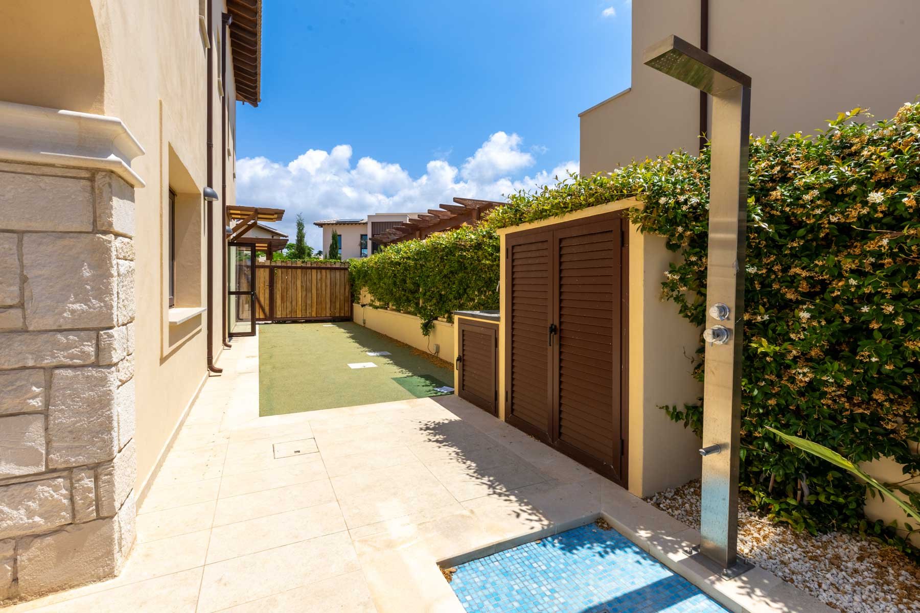  Elegant 3-Bedroom Villa with Sea Views in Aphrodite Hills Golf Resort, Pafos - 物件實景