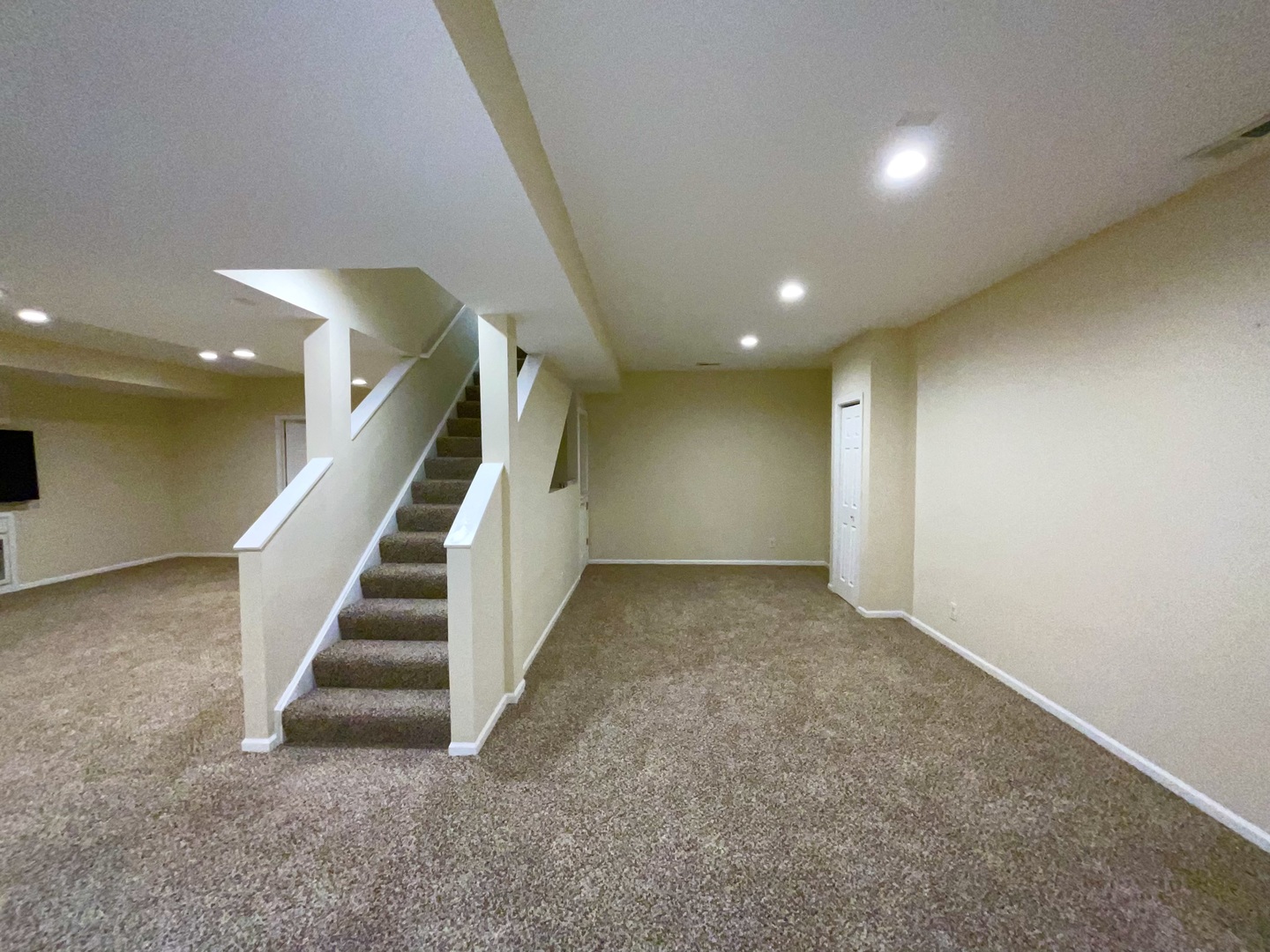 Bolingbrook, Illinois, 60490, United States, 4 Bedrooms Bedrooms, ,3 BathroomsBathrooms,Residential,For Sale,1958387