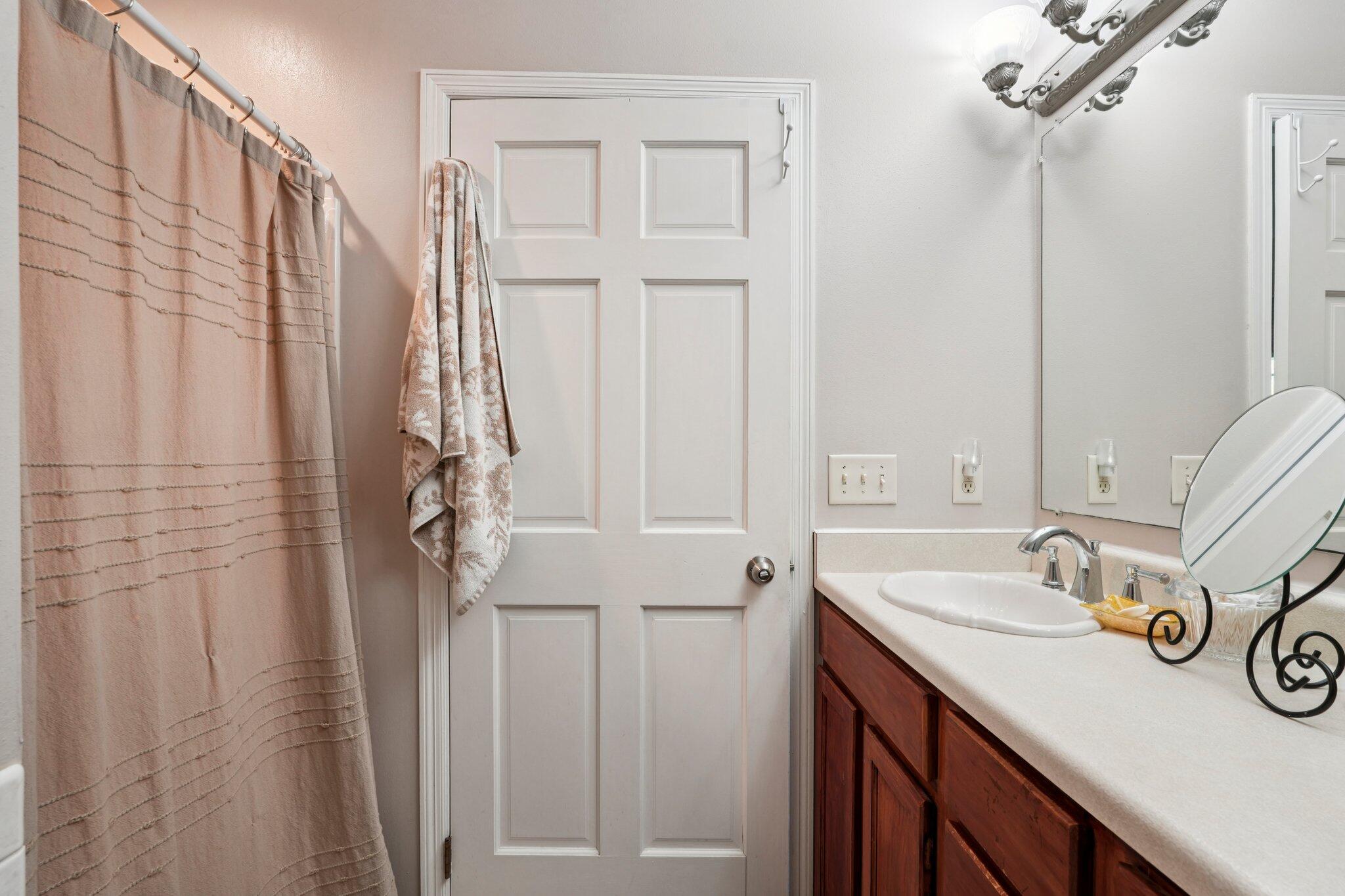 Pleasant Prairie, Wisconsin, 53158, United States, 4 Bedrooms Bedrooms, ,3 BathroomsBathrooms,Residential,For Sale,1983486