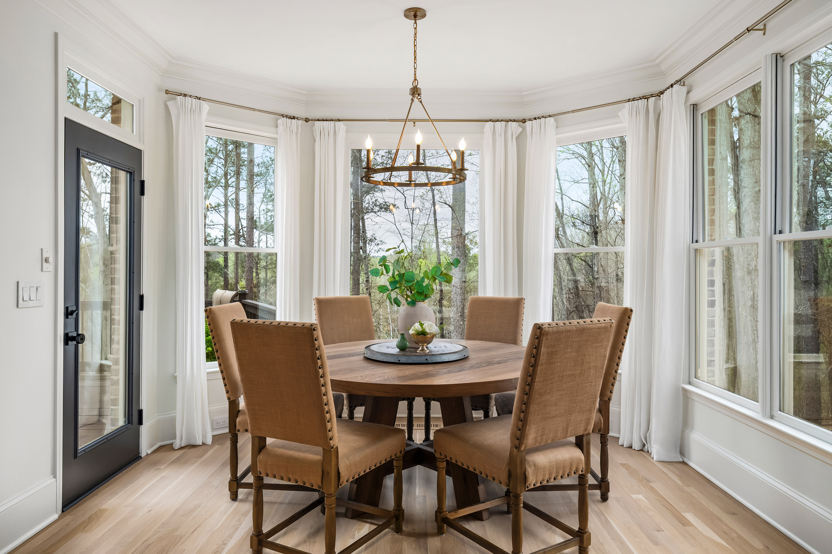  Meticulously Updated Milton Home - 物件實景