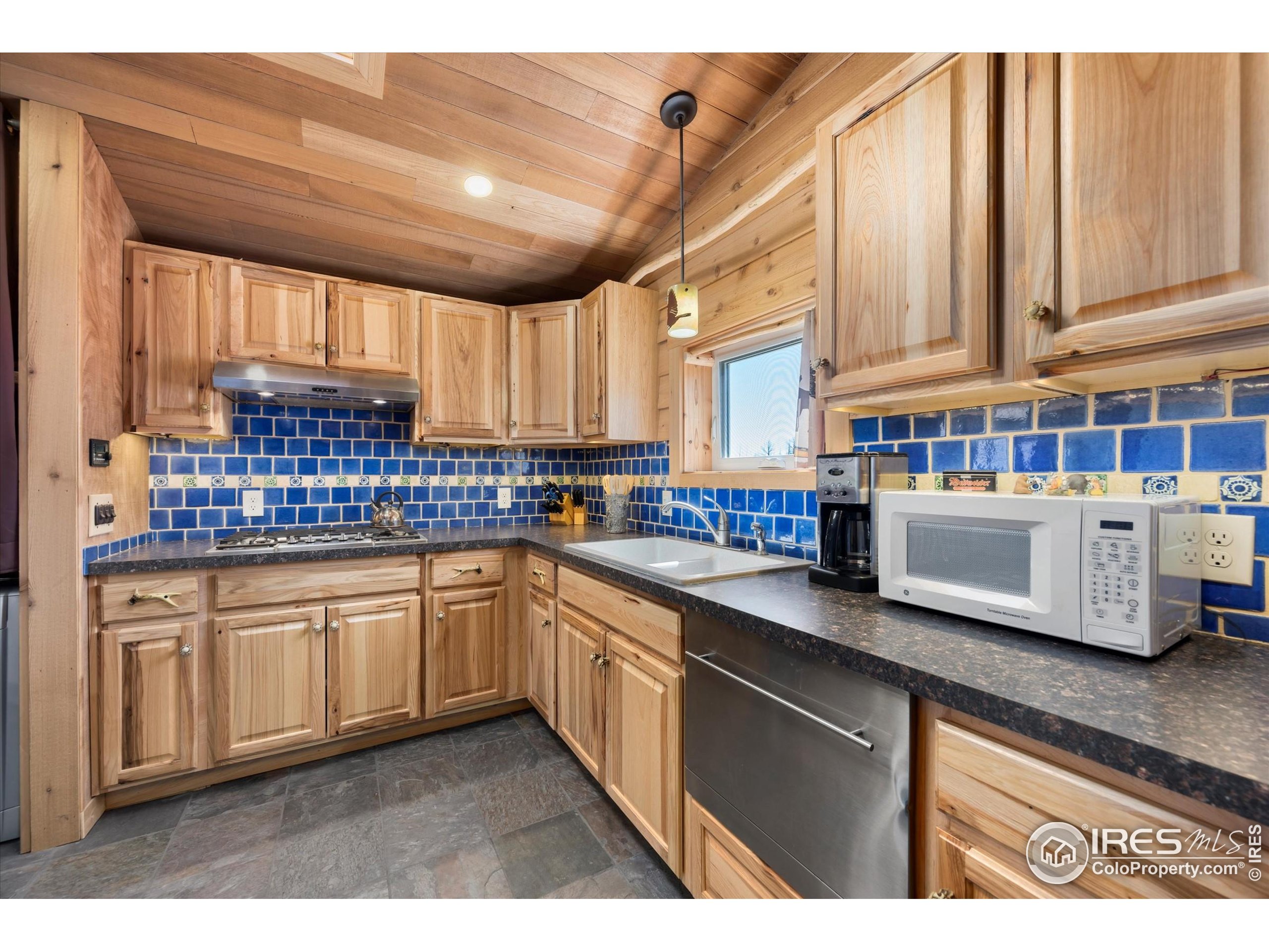 Bellvue, Colorado, 80512, United States, 1 Bedroom Bedrooms, ,Residential,For Sale,1826426