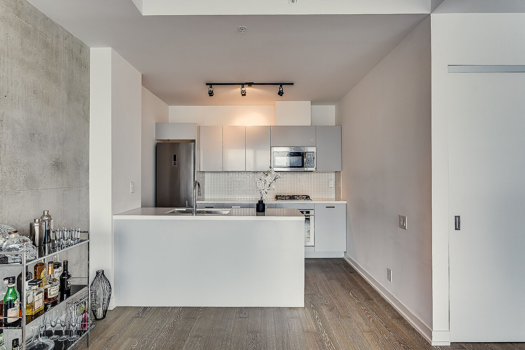  Sophisticated and Spacious - 物件實景