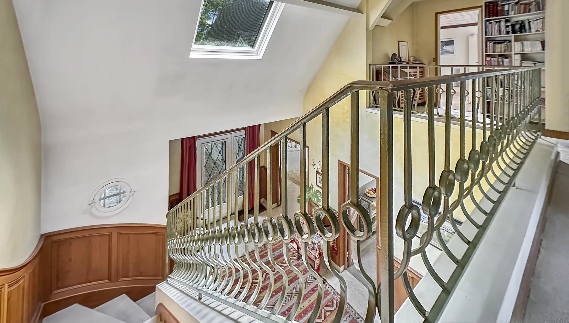 Jouy-en-Josas, Île-de-France, 78350, FR, 5 Bedrooms Bedrooms, ,4 BathroomsBathrooms,Residential,For Sale,1687138