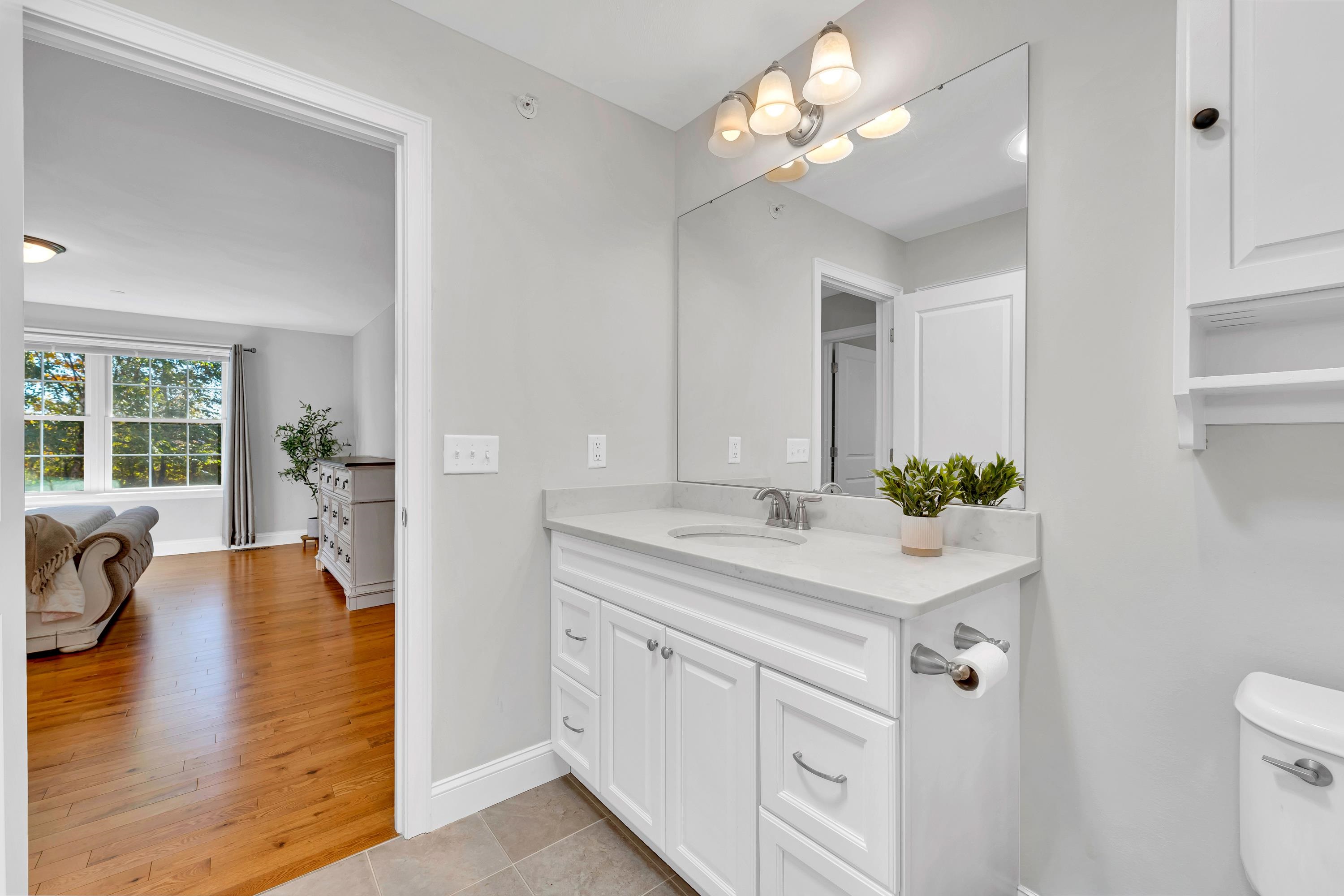 Brentwood, New Hampshire, 03833, United States, 2 Bedrooms Bedrooms, ,2 BathroomsBathrooms,Residential,For Sale,1976209