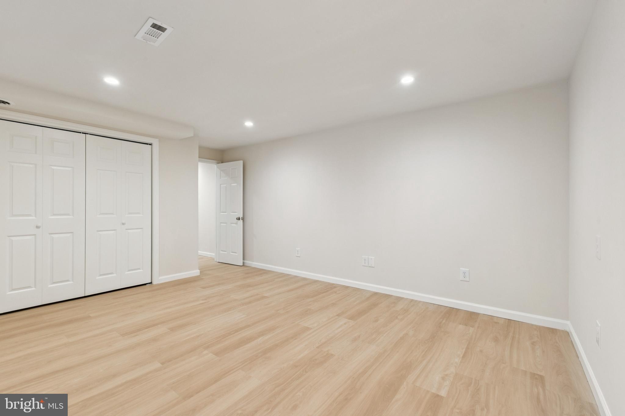 Woodbridge, Virginia, 22192, United States, 4 Bedrooms Bedrooms, ,4 BathroomsBathrooms,Residential,For Sale,1975493