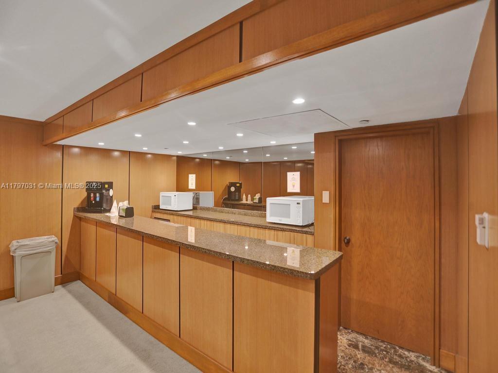 Aventura, Florida, 33180, United States, 4 Bedrooms Bedrooms, ,5 BathroomsBathrooms,Residential,For Sale,1796989