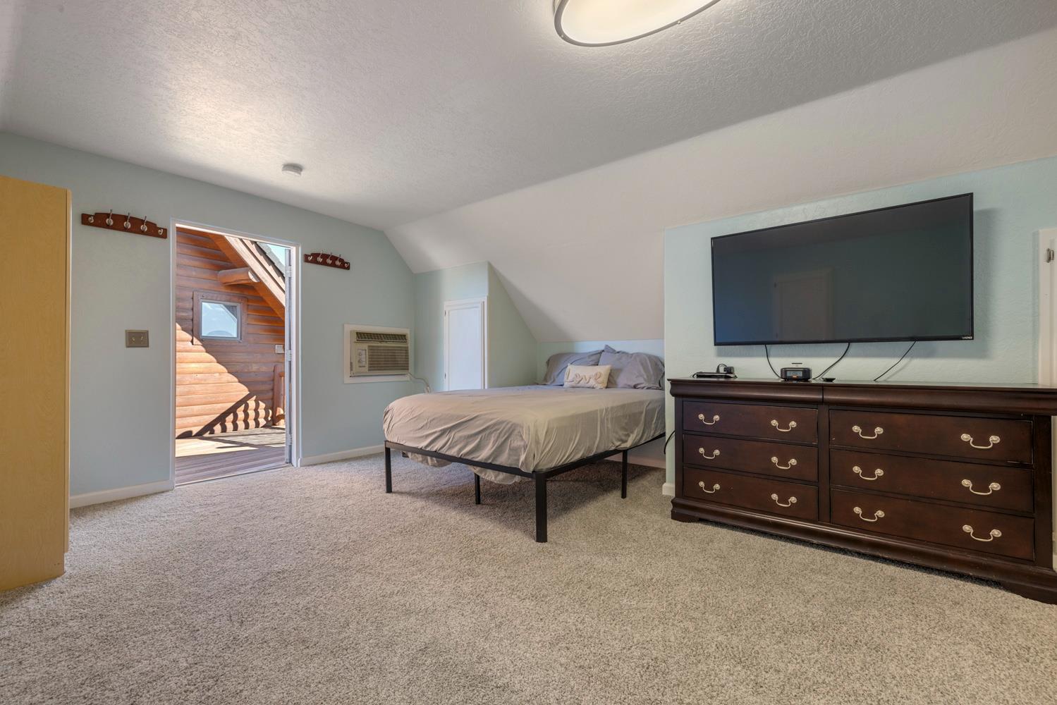 La Grange, California, 95329, United States, 2 Bedrooms Bedrooms, ,3 BathroomsBathrooms,Residential,For Sale,2009074