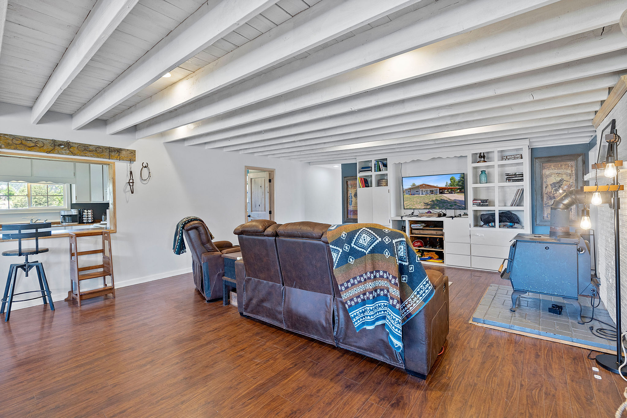 Prineville, Oregon, 97754, United States, 3 Bedrooms Bedrooms, ,2 BathroomsBathrooms,Residential,For Sale,1865780