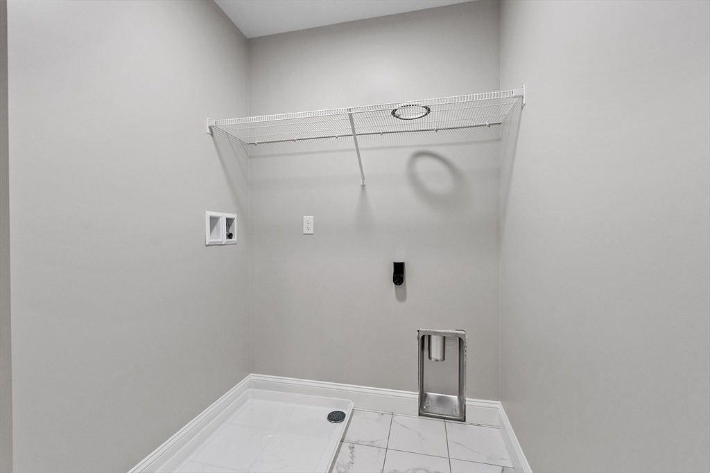 Westminster, Massachusetts, 01473, United States, 4 Bedrooms Bedrooms, ,4 BathroomsBathrooms,Residential,For Sale,1828170