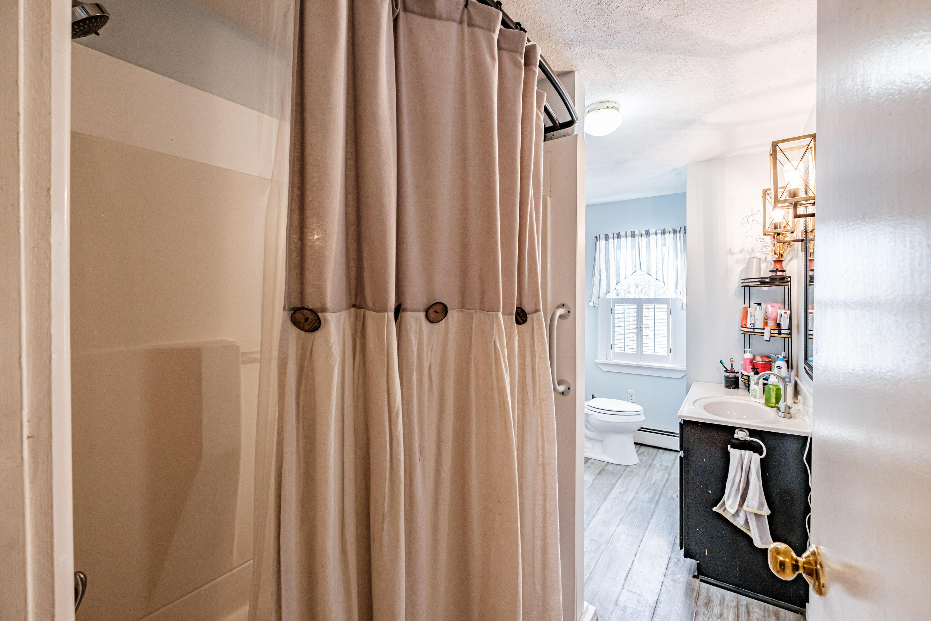 Bridgton, Maine, 04009, United States, 6 Bedrooms Bedrooms, ,6 BathroomsBathrooms,Residential,For Sale,2006080