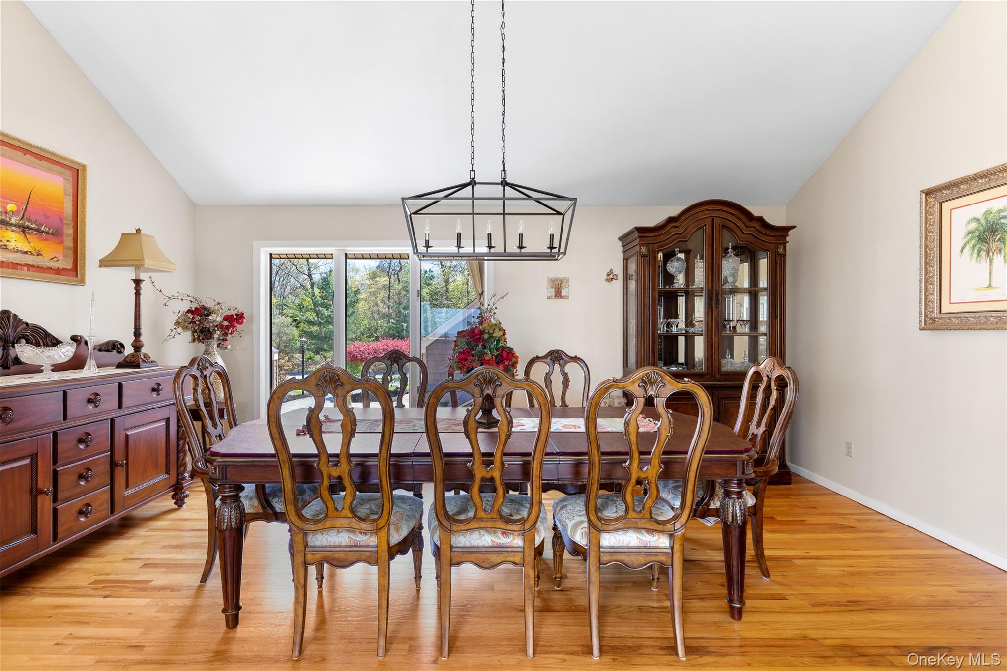 East Setauket, New York, 11733, United States, 5 Bedrooms Bedrooms, ,4 BathroomsBathrooms,Residential,For Sale,2048500