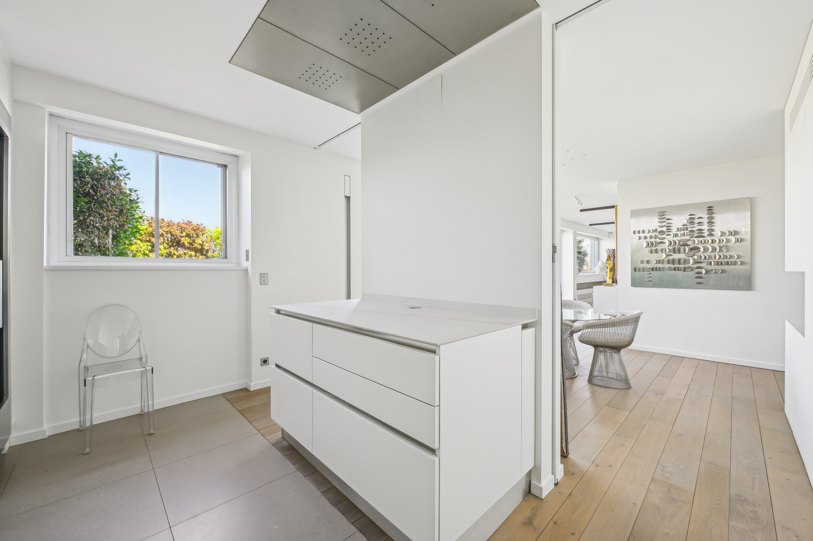  Elegant Pied-à-Terre with Expansive Terrace in Victor Hugo District - 物件實景