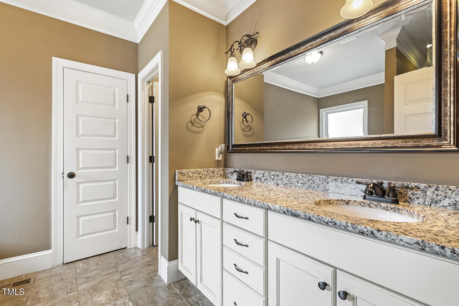 Fuquay Varina, North Carolina, 27526, United States, 4 Bedrooms Bedrooms, ,4 BathroomsBathrooms,Residential,For Sale,1889692