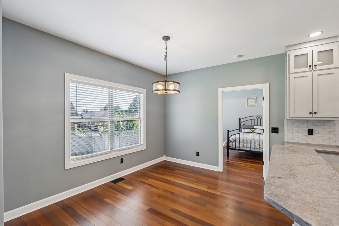 Nashville, Tennessee, 37221, United States, 4 Bedrooms Bedrooms, ,4 BathroomsBathrooms,Residential,For Sale,1940986